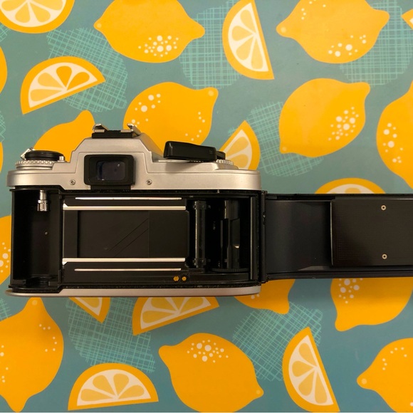 Nikon FG - Picture 6 of 11